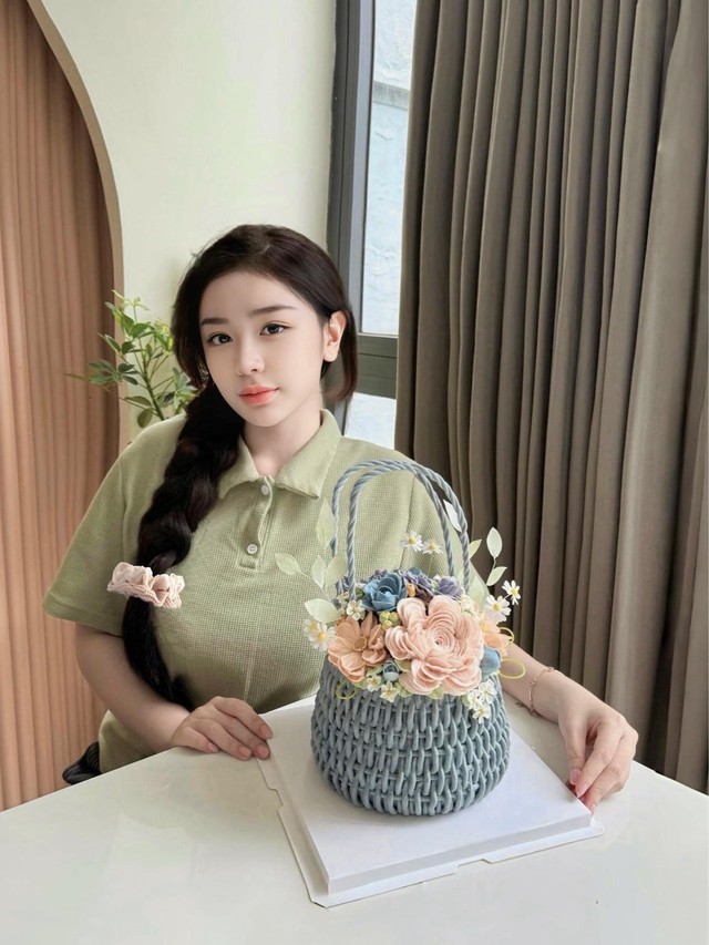 Ngỡ ngàng trước nhan sắc hiện tại của hot girl siêu vòng 1, không còn ham mê phong cách sexy- Ảnh 12. Ngỡ ngàng trước nhan sắc hiện tại của hot girl siêu vòng 1, không còn ham mê phong cách sexy- Ảnh 12.