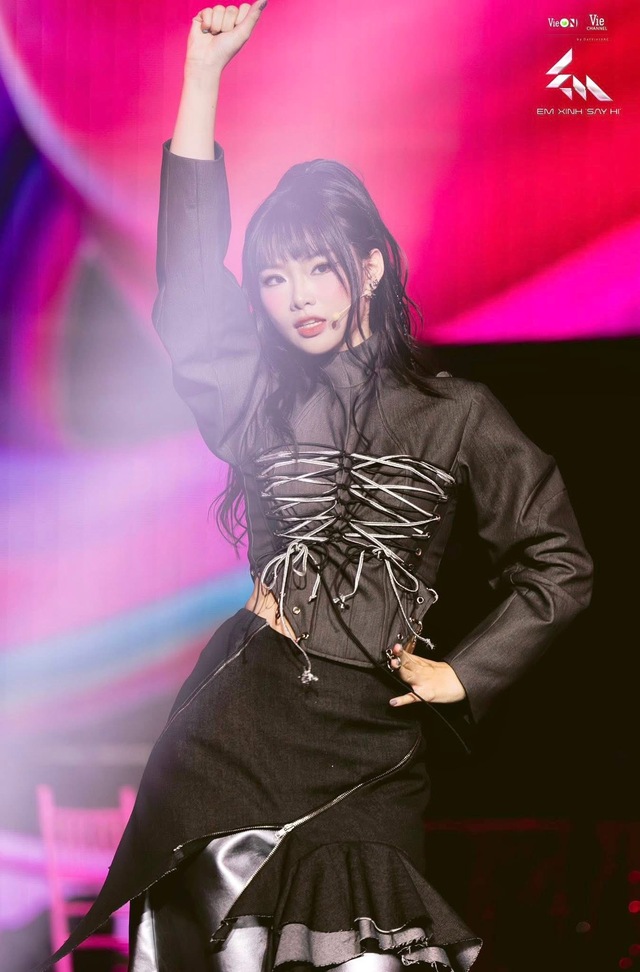 Em Xinh trẻ nhất show Say Hi xin lỗi HIEUTHUHAI- Ảnh 6.