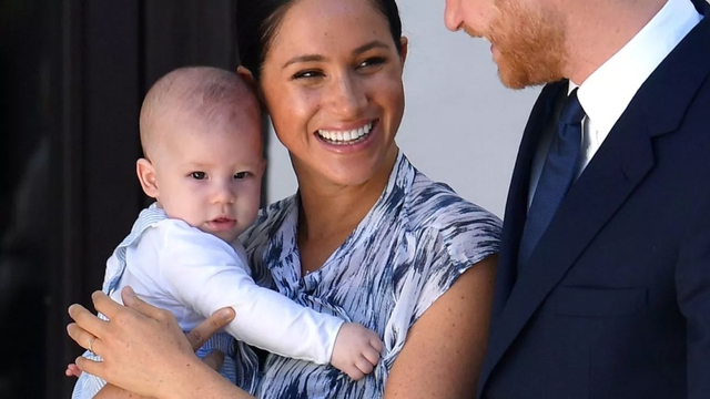 Không phải mọi bé trai hoàng gia đều là hoàng tử, đến cả Meghan cũng từng "nhầm to" về điều này- Ảnh 2.