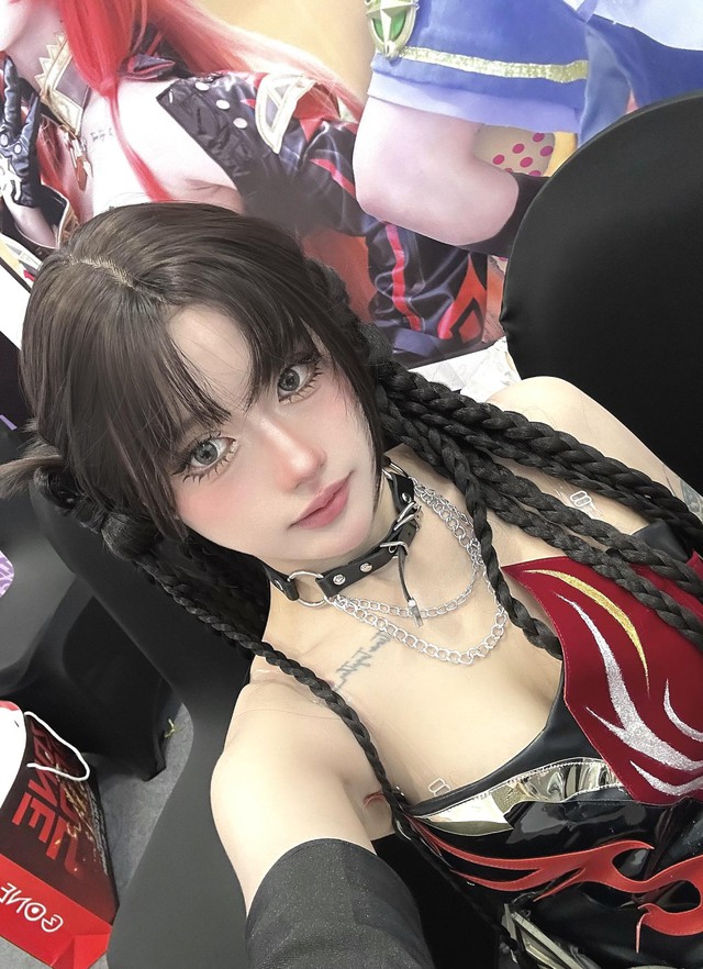 Mải mê kéo chuột không biết chán với "profile" siêu xịn mịn của nữ cosplayer xinh đẹp- Ảnh 5. Mải mê kéo chuột không biết chán với "profile" siêu xịn mịn của nữ cosplayer xinh đẹp- Ảnh 5.