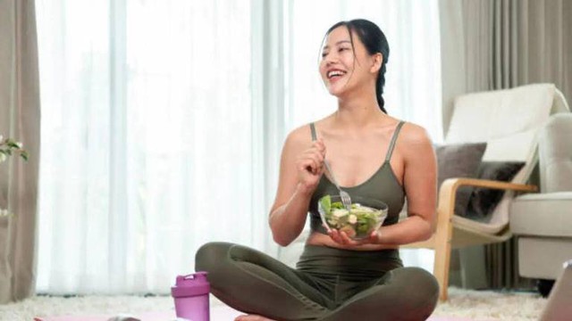 Không dùng thuốc giảm cân hay "tra tấn" bản thân tập luyện, tôi giảm gần 45kg trong 1 năm nhờ bữa sáng đặc biệt- Ảnh 3.