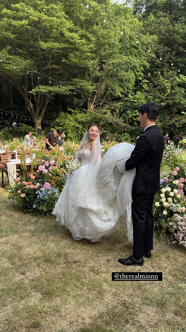 Lộ bằng chứng "tình đầu quốc dân" Suzy bị hội chị em thân thiết cô lập giữa sự kiện toàn sao hạng A- Ảnh 2.