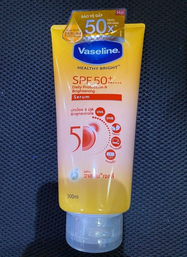 8 kem dưỡng ẩm chứa SPF chống nắng, cứ dùng là "nghiện"- Ảnh 8. 8 kem dưỡng ẩm chứa SPF chống nắng, cứ dùng là "nghiện"- Ảnh 8.
