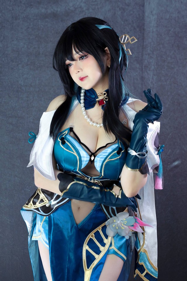 "Huyền thoại" làng cosplay Việt nhập vai chiến thần game, fan xuýt xoa đắm đuối- Ảnh 6. "Huyền thoại" làng cosplay Việt nhập vai chiến thần game, fan xuýt xoa đắm đuối- Ảnh 6.