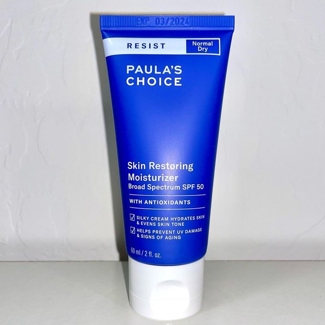 8 kem dưỡng ẩm chứa SPF chống nắng, cứ dùng là "nghiện"- Ảnh 1. 8 kem dưỡng ẩm chứa SPF chống nắng, cứ dùng là "nghiện"- Ảnh 1.