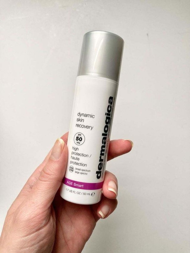 8 kem dưỡng ẩm chứa SPF chống nắng, cứ dùng là "nghiện"- Ảnh 3. 8 kem dưỡng ẩm chứa SPF chống nắng, cứ dùng là "nghiện"- Ảnh 3.