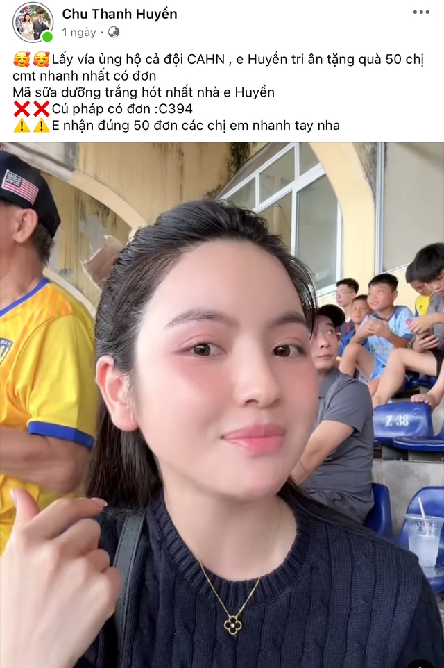 Chu Thanh Huyền mang cả mỹ phẩm đến SVĐ quảng cáo bất chấp lùm xùm, đi ăn cưới HLV của Quang Hải cũng làm "content"- Ảnh 1.