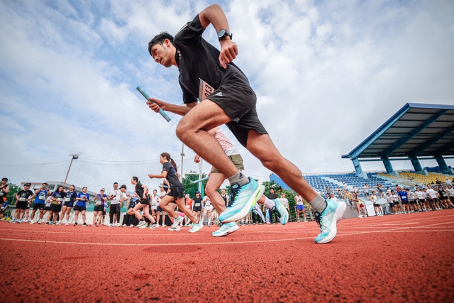 Adizero Boston 13 – Mẫu giày tập luyện tốc độ cao cho người yêu chạy- Ảnh 2.