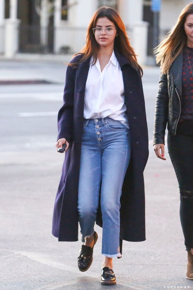 Kiểu quần jeans siêu tôn dáng được Selena Gomez mặc từ năm này qua năm khác- Ảnh 4.