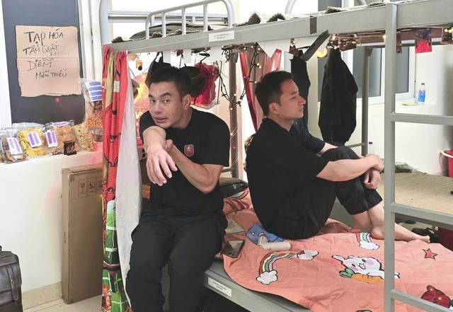 Vợ Phan Mạnh Quỳnh đăng đàn nhờ netizen "đánh ghen", còn bóc luôn danh tính "tiểu tam": Chuyện gì đây?- Ảnh 2. Vợ Phan Mạnh Quỳnh đăng đàn nhờ netizen "đánh ghen", còn bóc luôn danh tính "tiểu tam": Chuyện gì đây?- Ảnh 2.