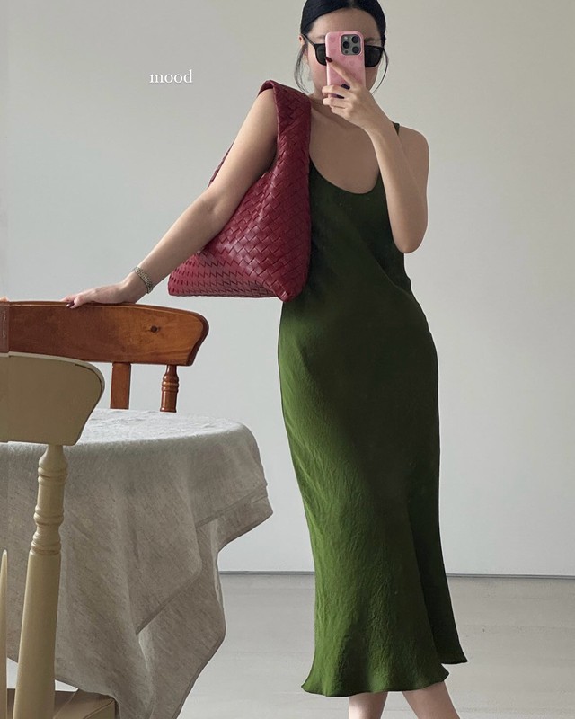 Đừng để style mãi nhạt nhẽo, tham khảo ngay 10 cách mặc đồ màu sắc để nổi nhất đám đông mà vẫn sang chảnh- Ảnh 7.
