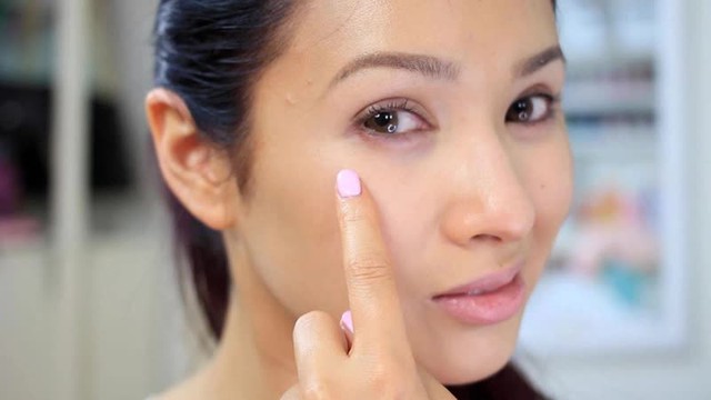 Cơ thể đang thiếu vitamin, trên khuôn mặt sẽ xuất hiện những dấu hiệu này: Đừng chủ quan mà suy kiệt sức khỏe- Ảnh 1.