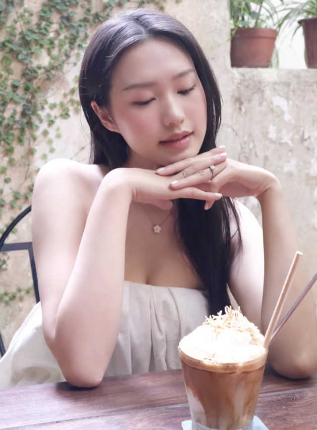 Doãn Hải My - vợ Đoàn Văn Hậu dạo này lên cân, gu thời trang càng sexy, gợi cảm- Ảnh 4.