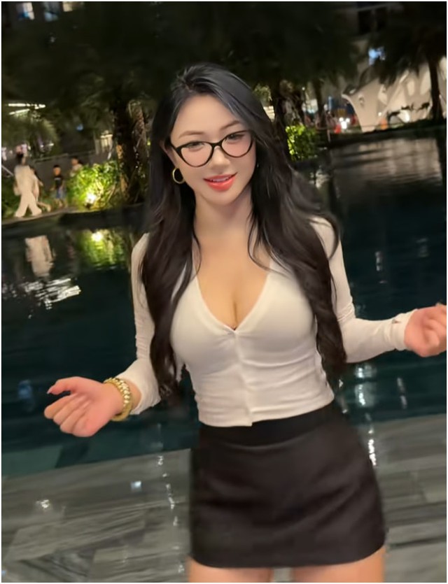 Sau tuyên bố muốn "Top 1", Trần Hà Linh lại ra clip mới, tái hiện màn nhảy ngựa đình đám- Ảnh 2.