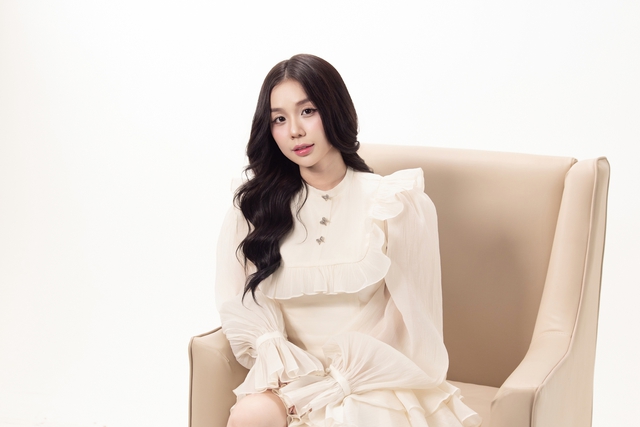 Hơn 1,2 triệu người người giật mình trước video của Hoài Lâm trong ngày Cindy Lư kết hôn- Ảnh 2.