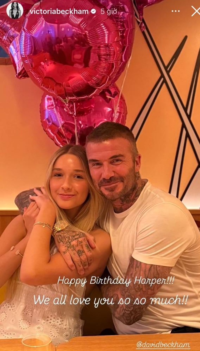 Harper Beckham thành thiếu nữ thật rồi: Không còn thích bố hôn môi, chụp ảnh cũng giữ khoảng cách vừa phải- Ảnh 1.