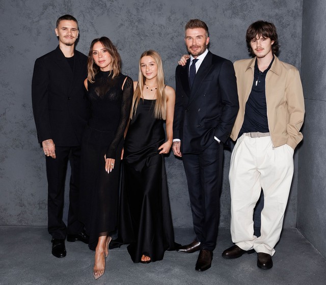 Cruz Beckham và những lần "va" vợ chồng anh trai bất hiếu để bảo vệ gia đình- Ảnh 7. Cruz Beckham và những lần "va" vợ chồng anh trai bất hiếu để bảo vệ gia đình- Ảnh 7.