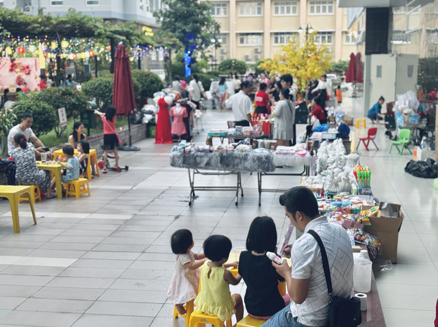 "Kho cứu trợ" 24/7 ở chung cư, thứ mà nhà mặt đất không bao giờ có được- Ảnh 2. "Kho cứu trợ" 24/7 ở chung cư, thứ mà nhà mặt đất không bao giờ có được- Ảnh 2.