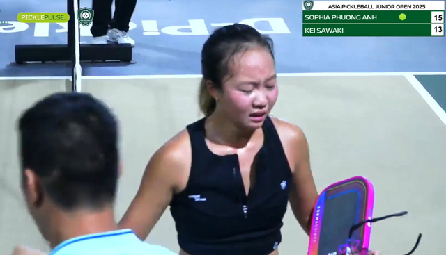 Sophia Phương Anh vô địch kịch tính nhưng hình ảnh với "chị mẹ" U40 mới đang được viral khắp cõi mạng- Ảnh 3.