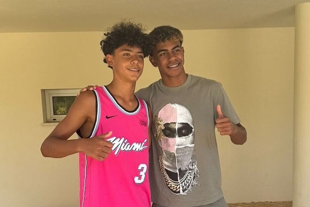 Con trai Ronaldo làm dậy sóng cõi mạng với phát ngôn: "Lamine Yamal giỏi hơn bố tôi lúc này nhưng..."- Ảnh 1.