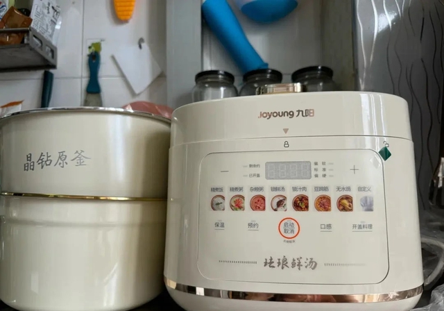 TOP 5 chiếc nồi nấu ăn "đỉnh nóc kịch trần"!- Ảnh 3.