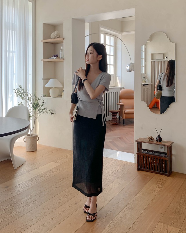 Kiểu chân váy đơn giản mà giờ đi đâu cũng gặp, cứ mặc lên là sang xịn mịn miễn bàn- Ảnh 4.