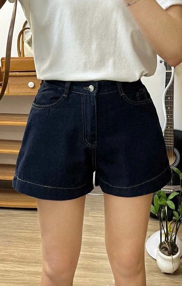 "Bé Chíp" con gái diễn viên Mạnh Trường: Tuổi 16 xinh như hoa, tóc mây bồng bềnh chuẩn tiểu công chúa- Ảnh 14.