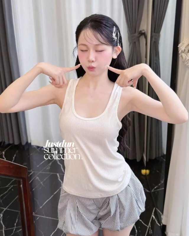 "Bé Chíp" con gái diễn viên Mạnh Trường: Tuổi 16 xinh như hoa, tóc mây bồng bềnh chuẩn tiểu công chúa- Ảnh 13.