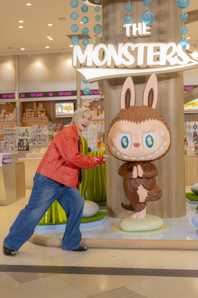 Dàn sao trẻ “đổ bộ” khai trương POP MART Vạn Hạnh Mall: S.T Sơn Thạch, Nicky hội ngộ, fan xếp hàng dài check-in- Ảnh 4.