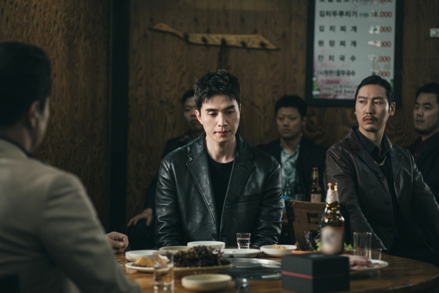 Phim ngôn tình mới chiếu 10 phút đã chiếm top 1 rating cả nước, nam chính là "ông cố nội visual" không hot mới lạ- Ảnh 6.