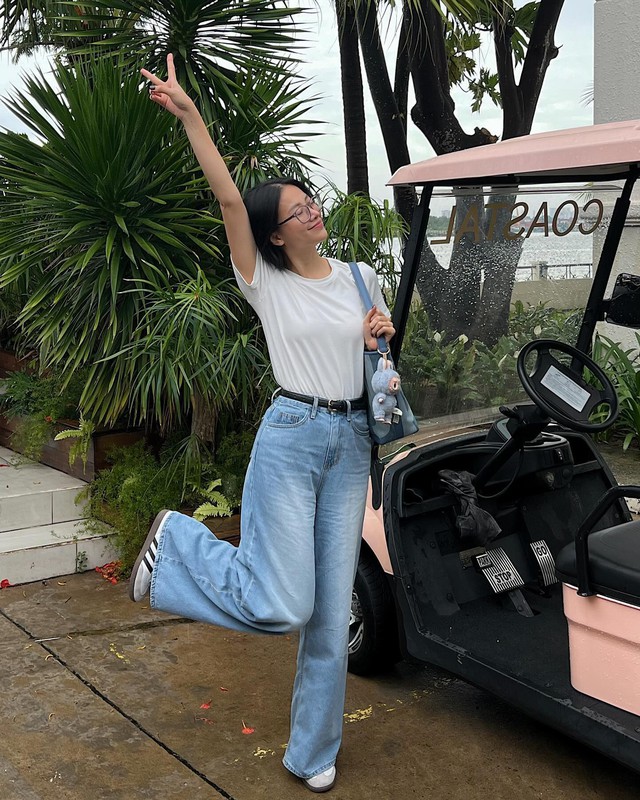 Tìm ra mỹ nhân Việt mặc quần jeans đã đẹp, mặc váy lại càng xuất sắc hơn nữa- Ảnh 1.