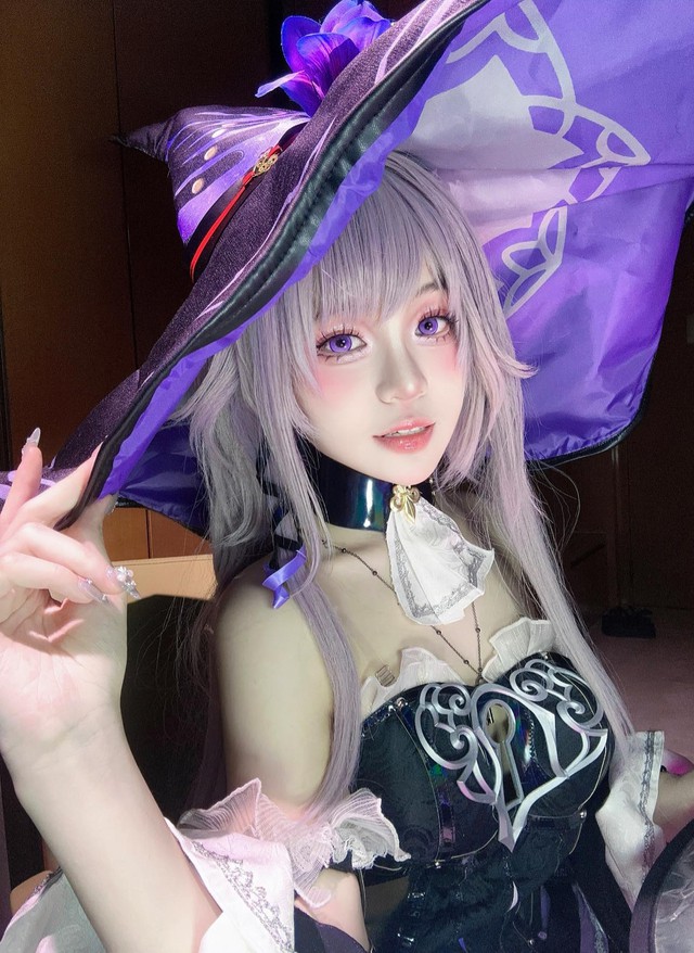 Sợ flop sau 2 tháng "lặn không sủi tăm", nữ cosplayer tái xuất với màn trình diện khó rời mắt- Ảnh 7.