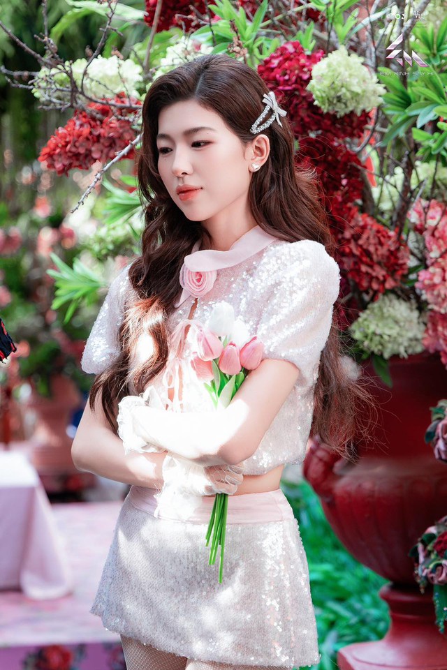 Phát ngôn gây sốc của 1 Em Xinh: "Tôi cực kỳ thích đẻ, thích đau đớn và bị hành khi mang thai"- Ảnh 2.