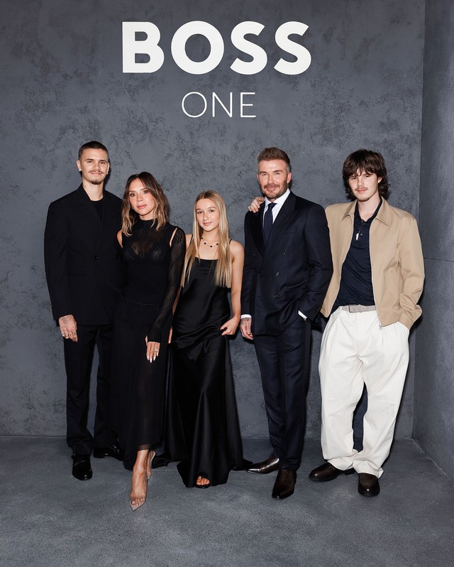 Vợ chồng con cả nhà Beckham bị paparazzi "tóm" biểu cảm căng thẳng, giữa lúc drama gia đình chưa hạ nhiệt- Ảnh 9.