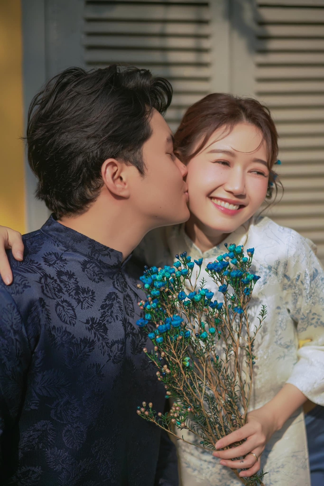 Cặp nhạc sĩ - diễn viên Vbiz vi vu du lịch, đàng trai "vất vả" làm 1 việc nhìn là biết cưng vợ cỡ nào!- Ảnh 6.