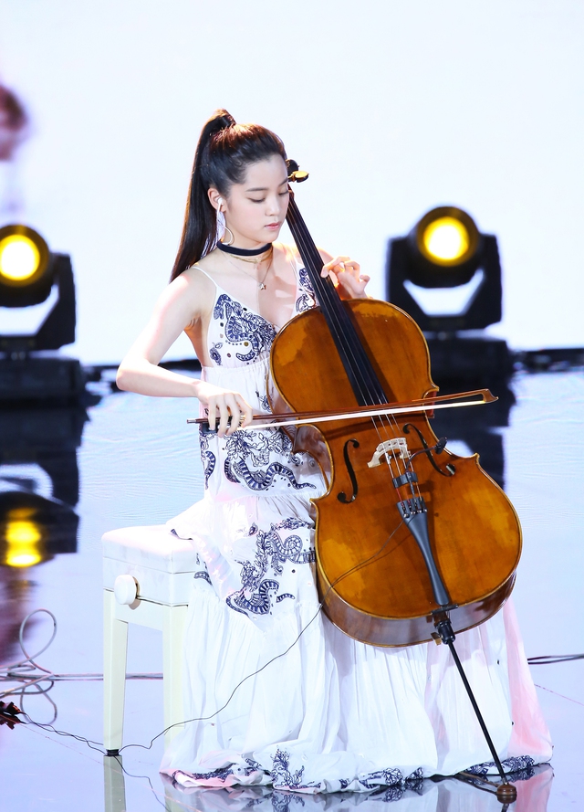 "Công chúa showbiz" bị bắt gọn sống thử với bạn trai hơn 5 tuổi, khán giả ngán ngẩm: "Lại nữa à?"- Ảnh 5.