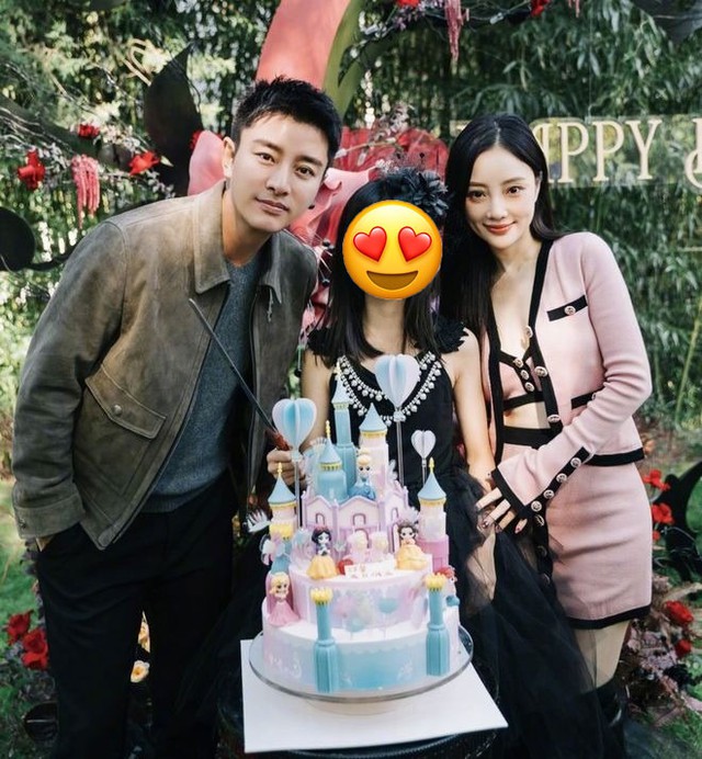 Vụ Lý Tiểu Lộ ngoại tình sắp "lật kèo": Con gái like bình luận chỉ trích bố, Giả Nãi Lượng chỉ "diễn" vai tốt đẹp?- Ảnh 2.