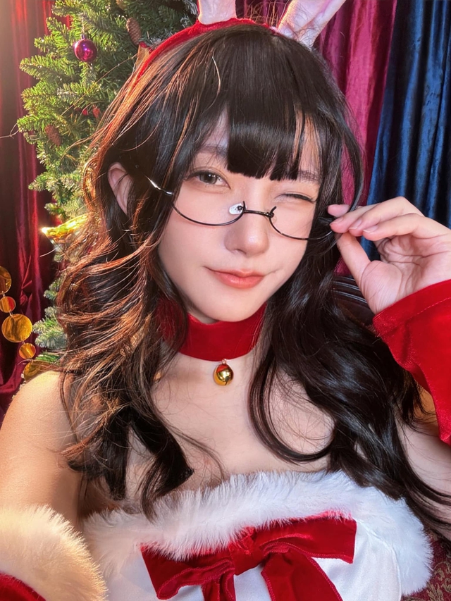 Nữ cosplayer xinh đẹp, có gương mặt cực giống Sơn Tùng M-TP làm điều đặc biệt khi đến Việt Nam khiến fan phấn khích- Ảnh 5. Nữ cosplayer xinh đẹp, có gương mặt cực giống Sơn Tùng M-TP làm điều đặc biệt khi đến Việt Nam khiến fan phấn khích- Ảnh 5.