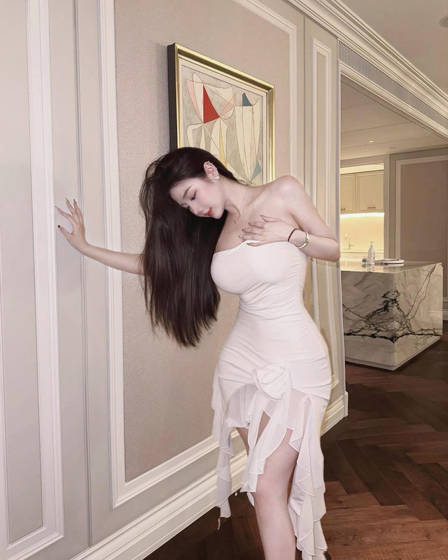 Gái xinh hướng nội hiếm hoi đăng ảnh diện bikini, tương tác tăng vọt, cao gấp 3 lần- Ảnh 3.