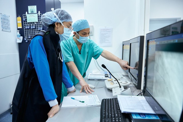Lần đầu tiên công nghệ phá vôi lòng mạch bằng sóng xung siêu âm được ứng dụng tại Việt Nam- Ảnh 2.