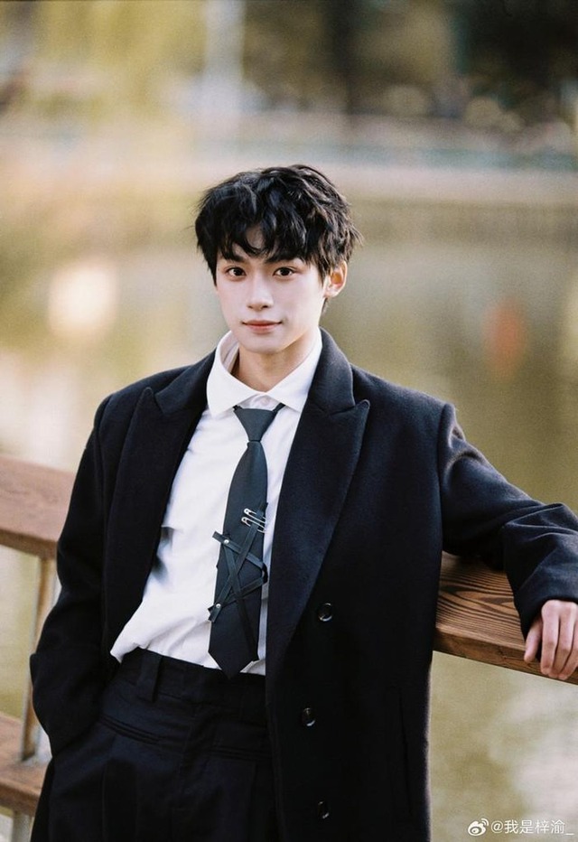 Trap boy 2K2 showbiz bị "phốt" tả tơi trong chuyện tình cảm "Bắt cá nhiều tay" - Ảnh 4.