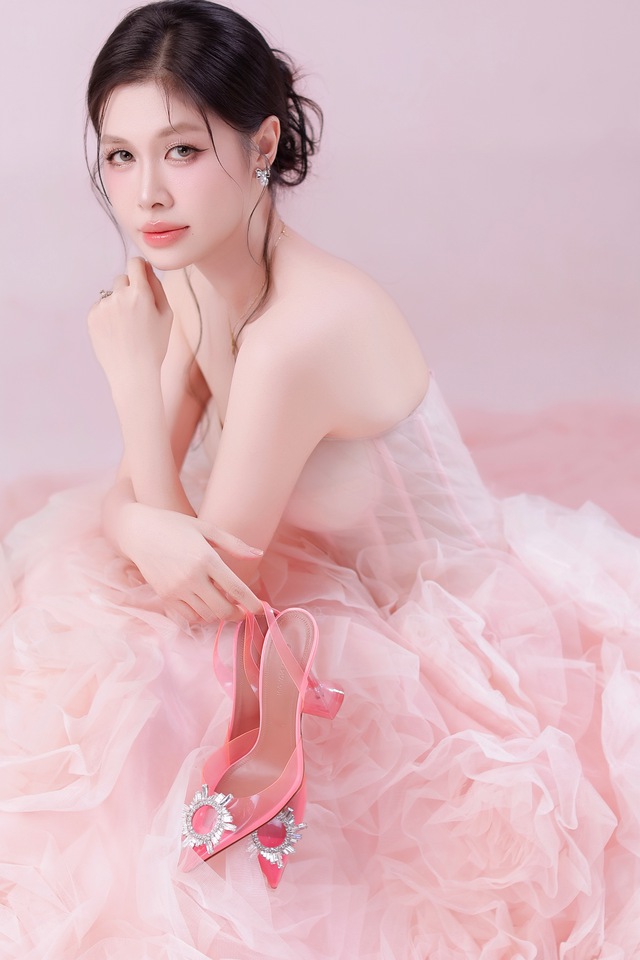 Trò chuyện với Thuỷ Anh - bà xã Đăng Khôi: “Không hiểu sao, tôi rất hay mơ… chồng ngoại tình”- Ảnh 7.