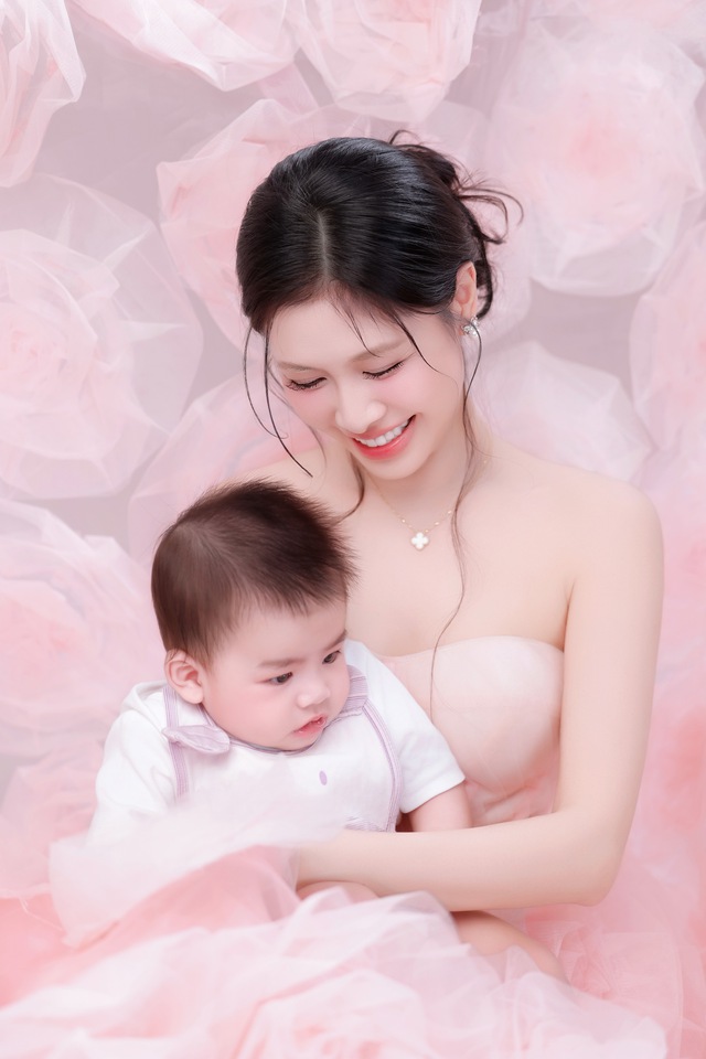 Trò chuyện với Thuỷ Anh - bà xã Đăng Khôi: “Không hiểu sao, tôi rất hay mơ… chồng ngoại tình”- Ảnh 2.