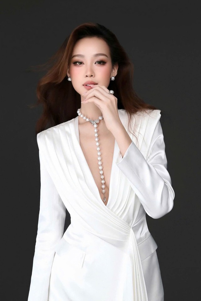 "Con cưng Sen Vàng" sẽ đại diện Việt Nam thi Miss World mà không cần thi thố?- Ảnh 3.