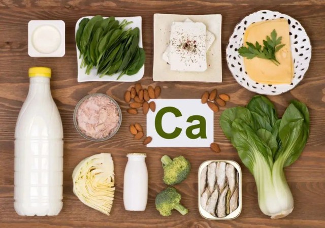 Không chứa canxi nhưng lại phòng ngừa loãng xương cực tốt: 6 nhóm thực phẩm vàng bạn nên bổ sung- Ảnh 2.