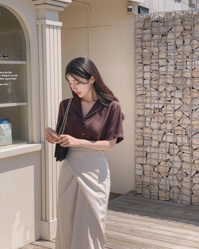 Chưa bao giờ đồ màu nâu hot như bây giờ: 10 cách mặc giúp vẻ ngoài rất sang mà không bị già- Ảnh 10.