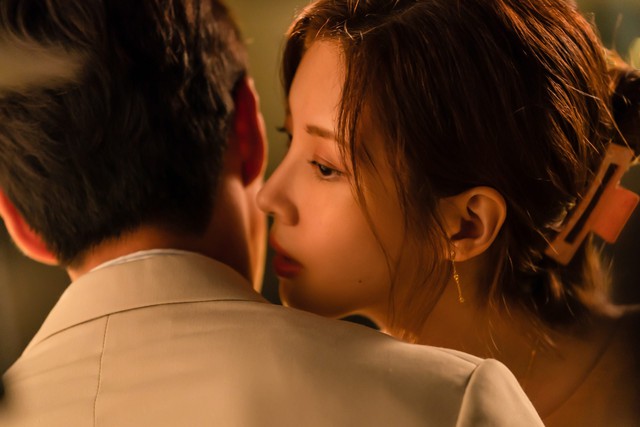 5 phim 18+ Hàn Quốc gây tranh cãi nhất 5 năm qua: Thật quá sức tưởng tượng!- Ảnh 3.