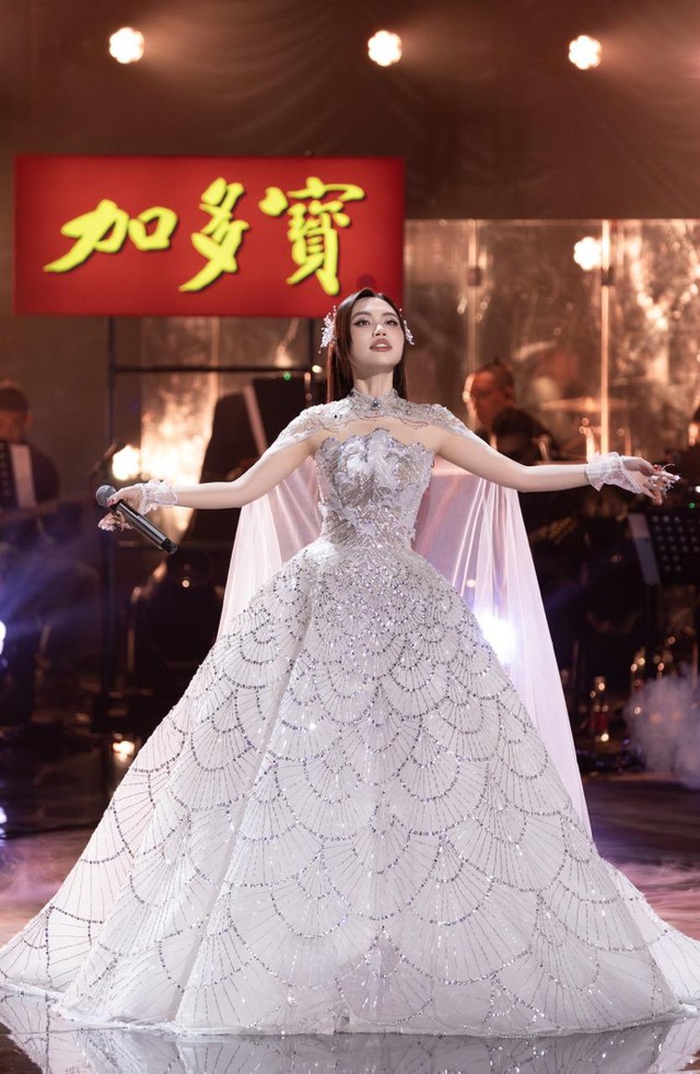 “Hằng Nga” Phương Mỹ Chi hát hit Sơn Tùng rinh luôn Top 1 Chung kết, diễn 2 bài netizen khen như mở concert riêng- Ảnh 3.