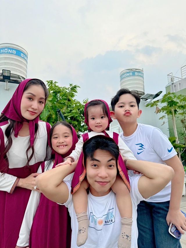 Khánh Thi - Phan Hiển đẻ được 3 nhóc tỳ quá xuất sắc, rục rịch sinh thêm con thứ 4, netizen ủng hộ nhiệt tình- Ảnh 6.