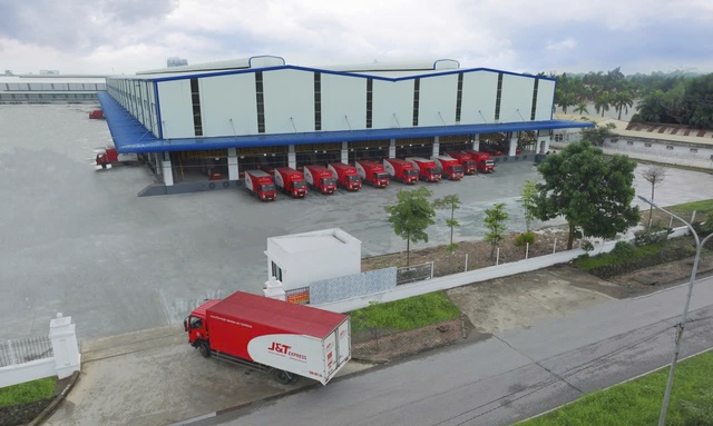 J&T Express: 7 năm – một hành trình vượt giới hạn để "Giao Đúng Giờ - Nhận Chu Toàn"- Ảnh 1.